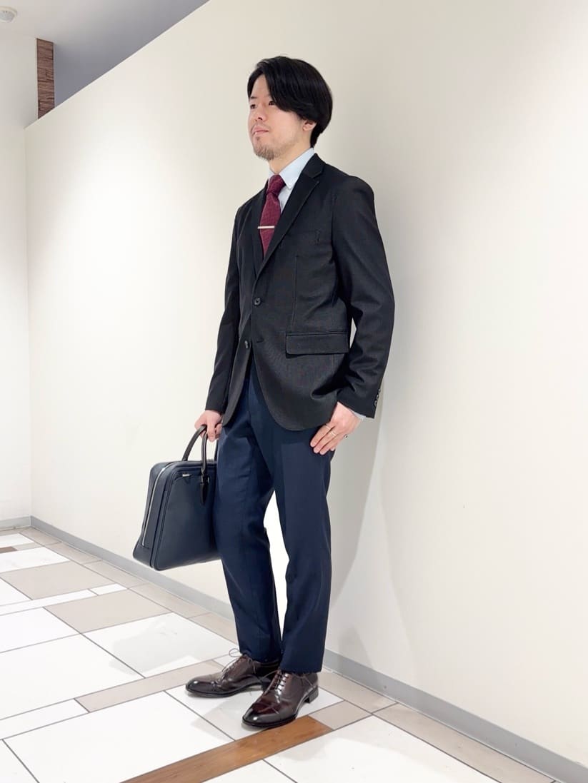 及川さんの「TAKEO KIKUCHI｜【360&deg;ストレッチ／セットアップ対応】None Of Stress ジャケット」を使ったコーディネート