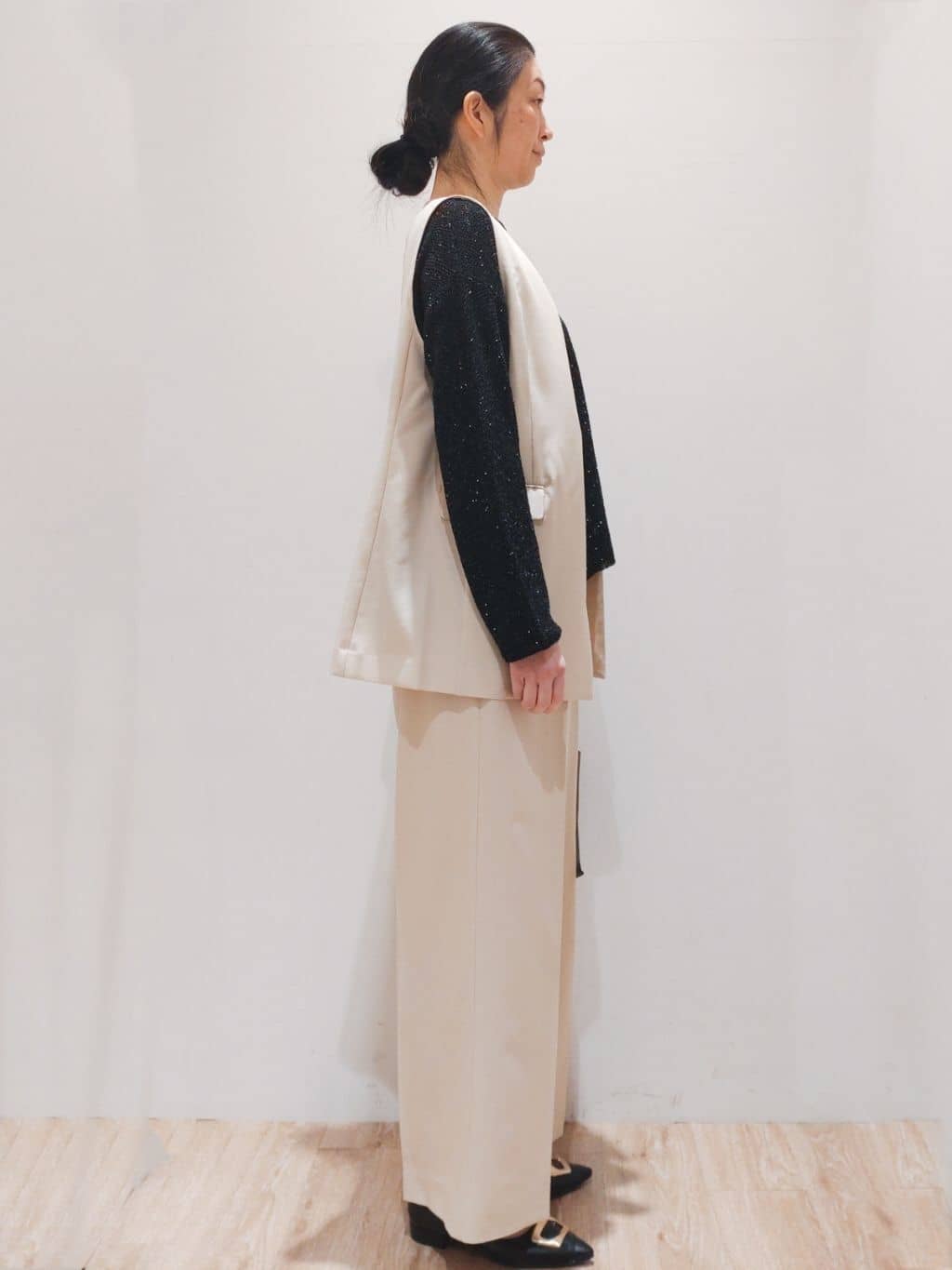 Ｑさんの「OPAQUE.CLIP｜◆スパンコールボートネックニット【洗濯機洗い可】」を使ったコーディネート
