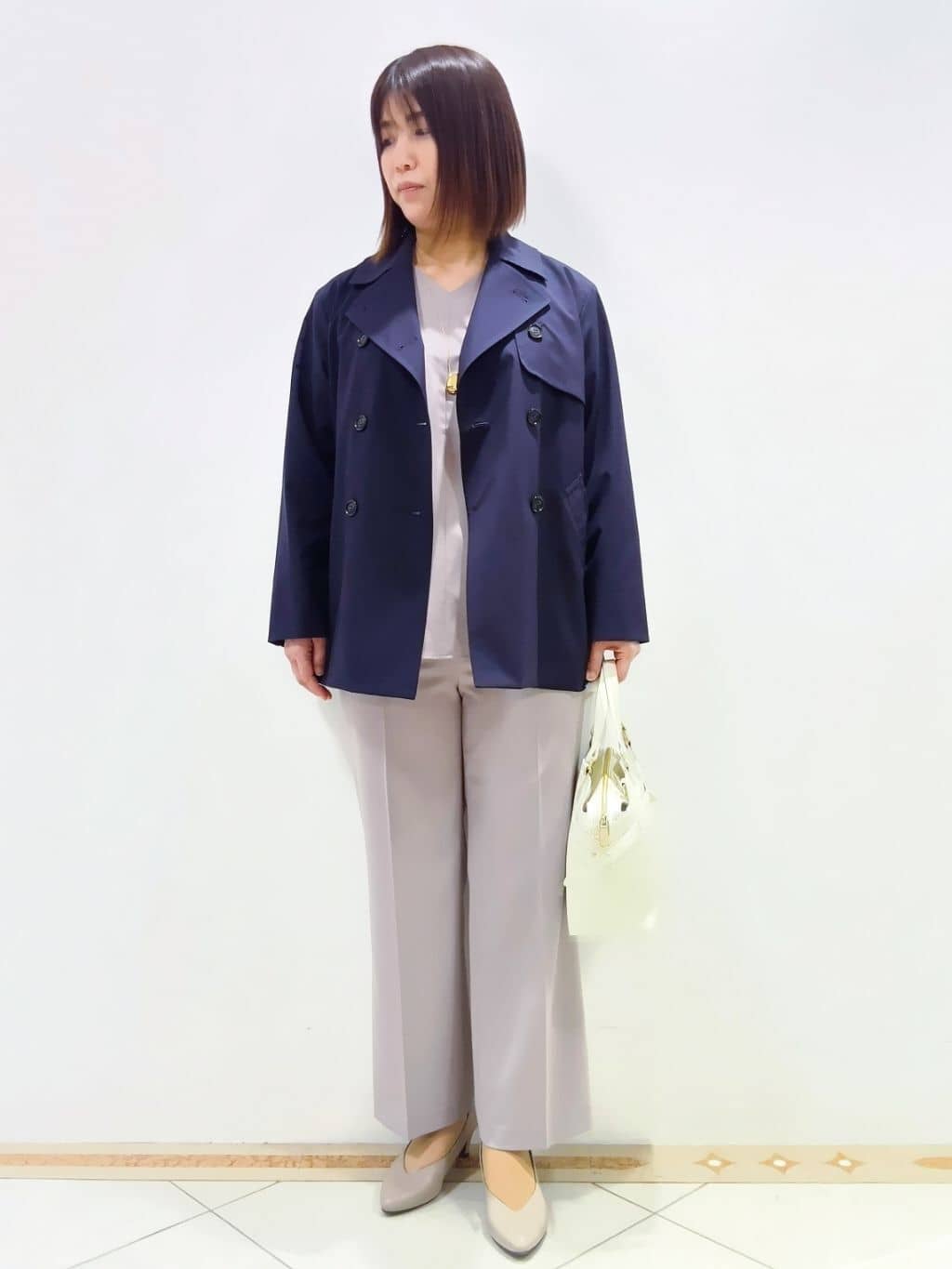 tomoさんの「Reflect｜◆【マシンウォッシュ可／セットアップ可能】ドルマンスリーブVネックブラウス」を使ったコーディネート