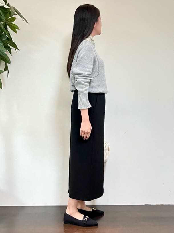 カレンさんの「UNTITLED｜【手洗い／88cm正方形】バイカラーハーネススカーフ」を使ったコーディネート