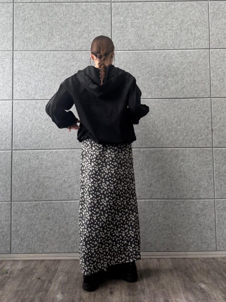 designer yukaさんの「CODE A｜petit flower skirt」を使ったコーディネート