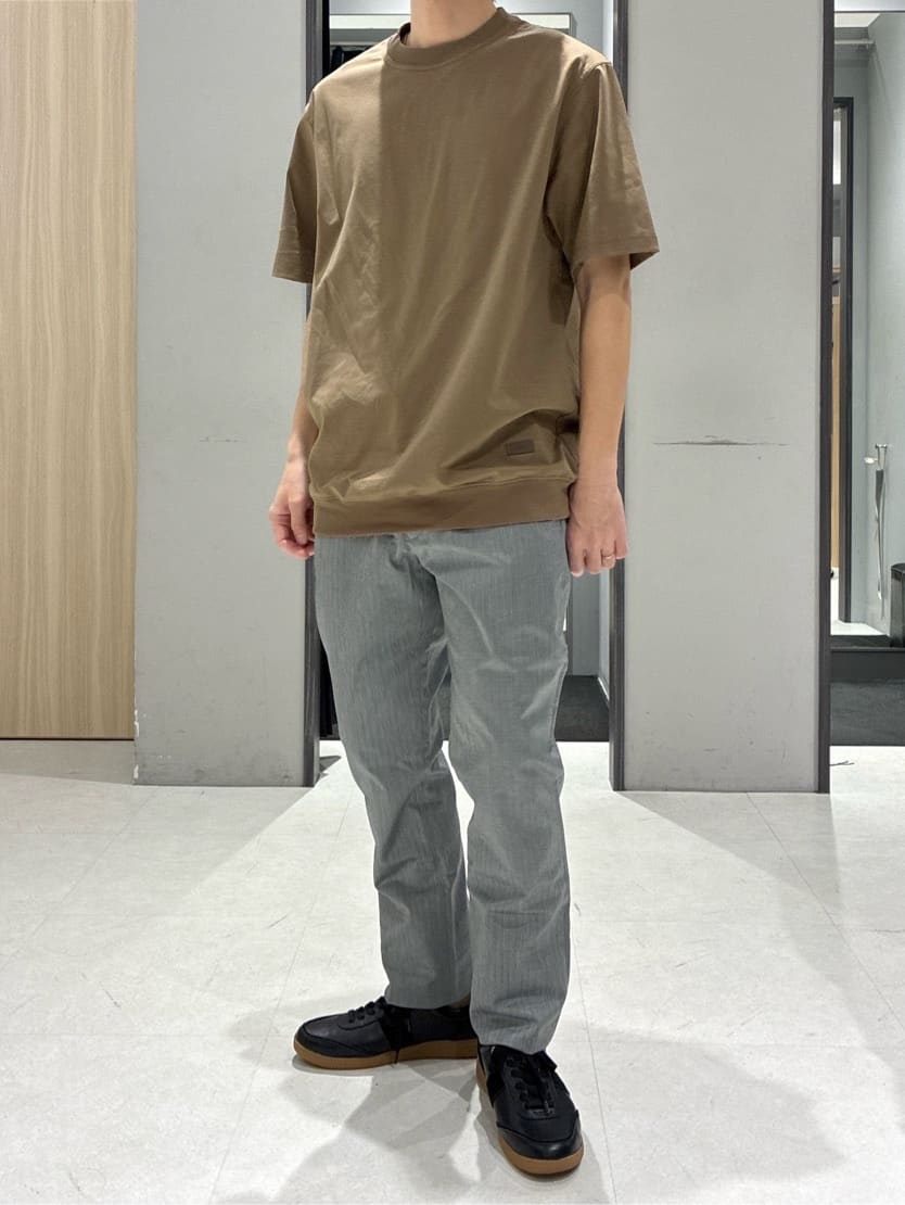 わいずみさんの「TAKEO KIKUCHI｜【抗菌防臭／5サイズ展開】ハイゲージポンチ Tシャツ」を使ったコーディネート