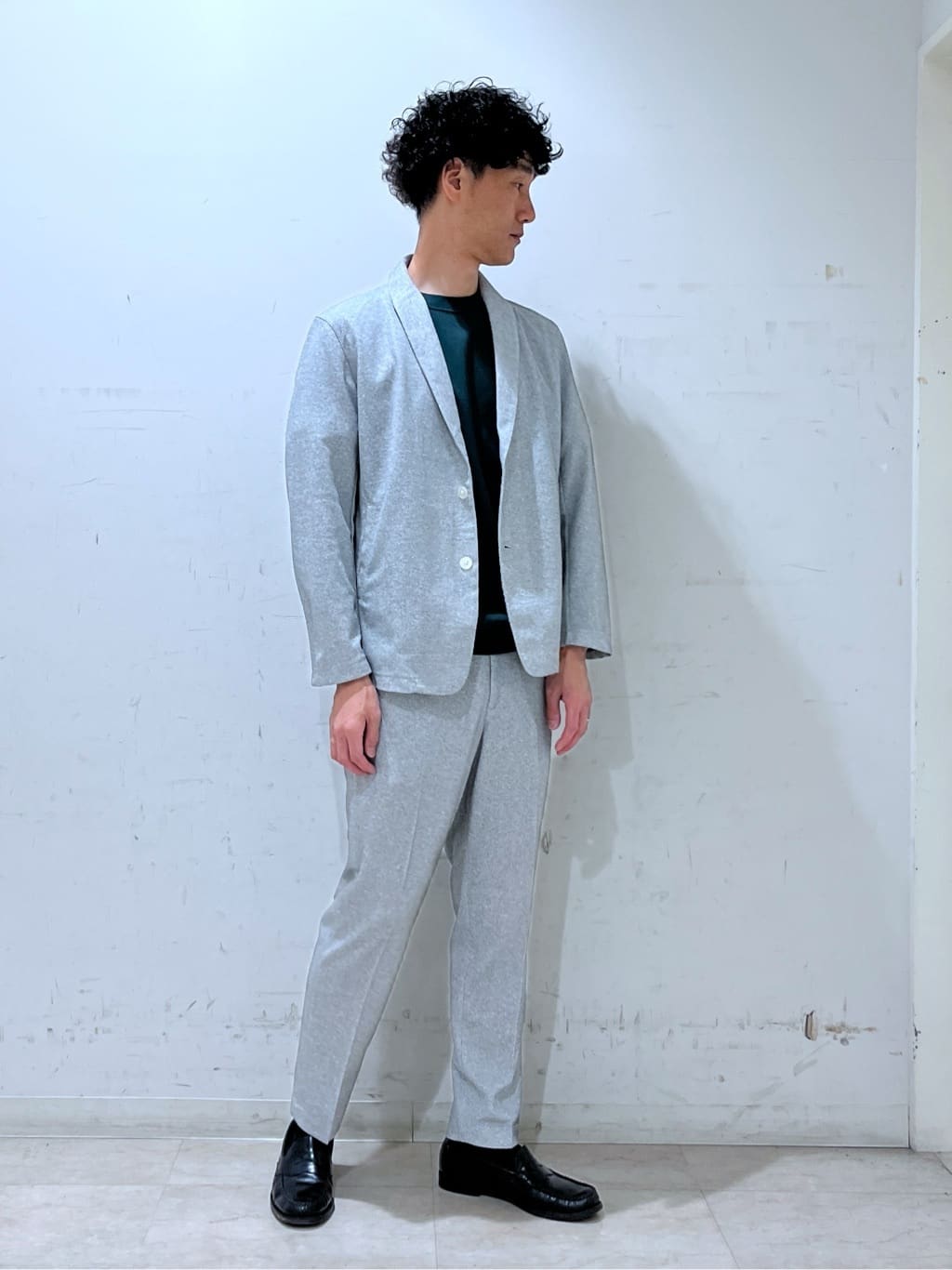 mutoさんの「TAKEO KIKUCHI｜【抗菌防臭／5サイズ展開】ハイゲージポンチ Tシャツ」を使ったコーディネート