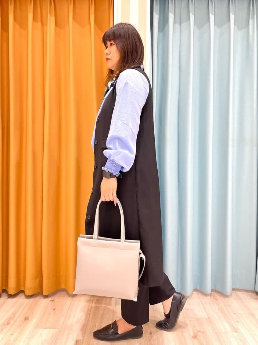 TUMU-TUMUさんの「SHOO･LA･RUE｜◆【軽量】スクエアトートバッグ」を使ったコーディネート