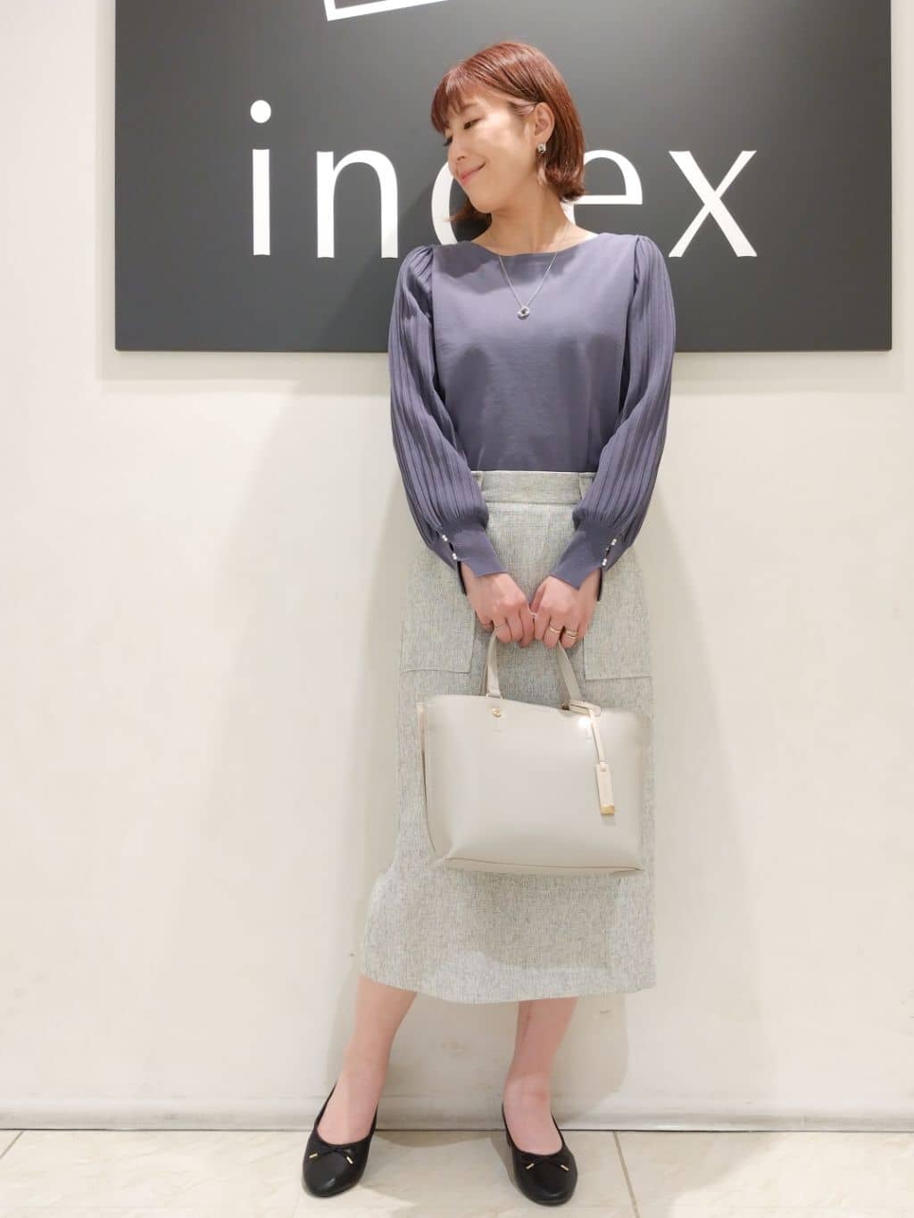 n.さんの「index｜◆【2WAY】バイカラー3層ミドルトートバッグ」を使ったコーディネート