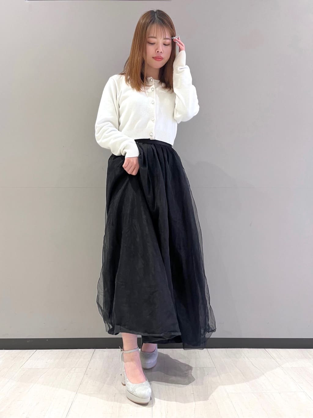 RISAさんの「ESPERANZA｜チャンキーヒール厚底パンプス」を使ったコーディネート