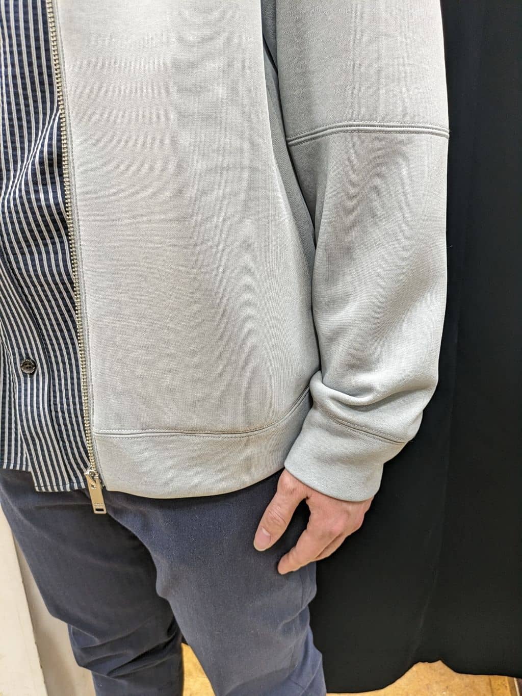 あきやまさんの「TAKEO KIKUCHI｜【Made in JAPAN】播州織 ヘリンボン ストレート パンツ」を使ったコーディネート