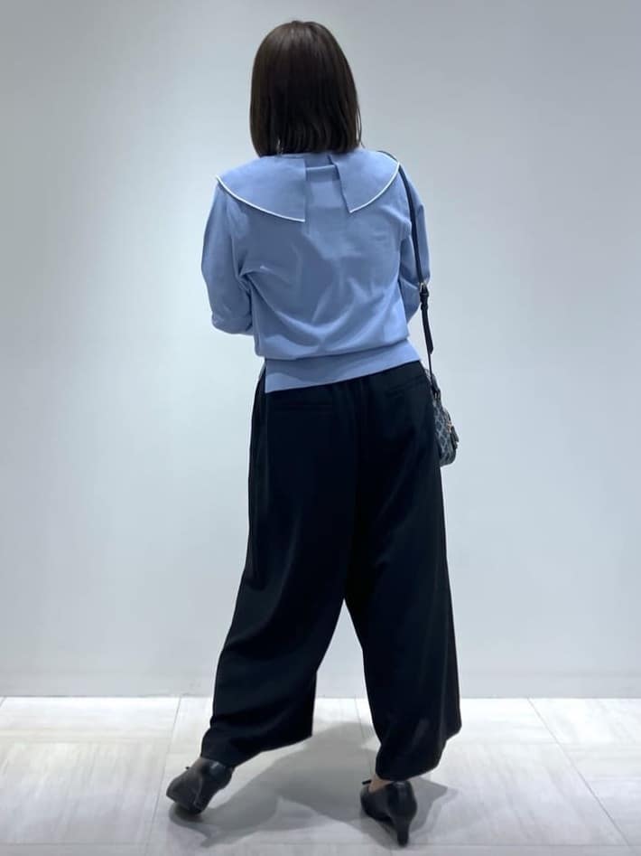 関根さんの「Reflect｜◆ラッフルフリルプルオーバーニット」を使ったコーディネート
