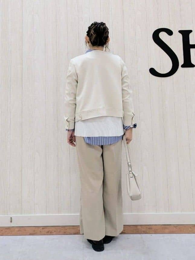さくみぃさんの「SHOO･LA･RUE｜◆【S-LL】大人上品な やわらかスエード調ブルゾン」を使ったコーディネート