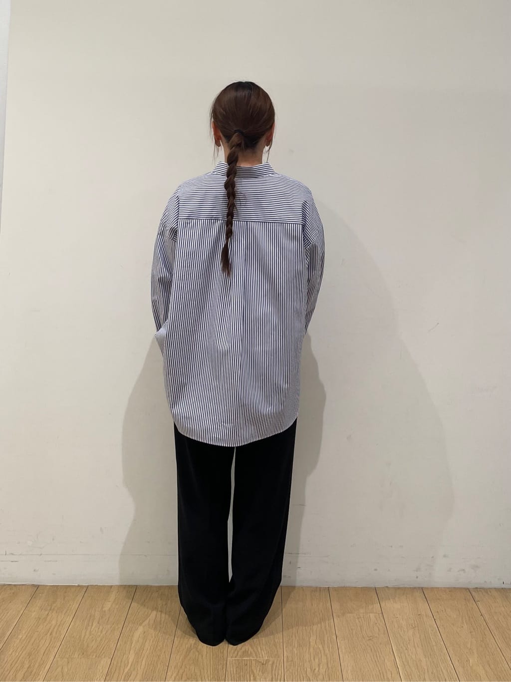 maiさんの「INDIVI｜◆【UVケア／カラーストライプ柄】袖コンシャスシャツ」を使ったコーディネート