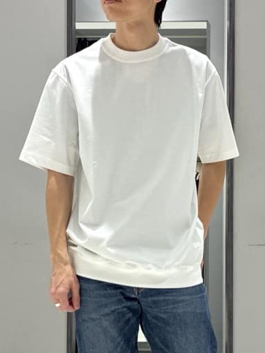 わいずみさんの「TAKEO KIKUCHI｜【抗菌防臭／5サイズ展開】ハイゲージポンチ Tシャツ」を使ったコーディネート