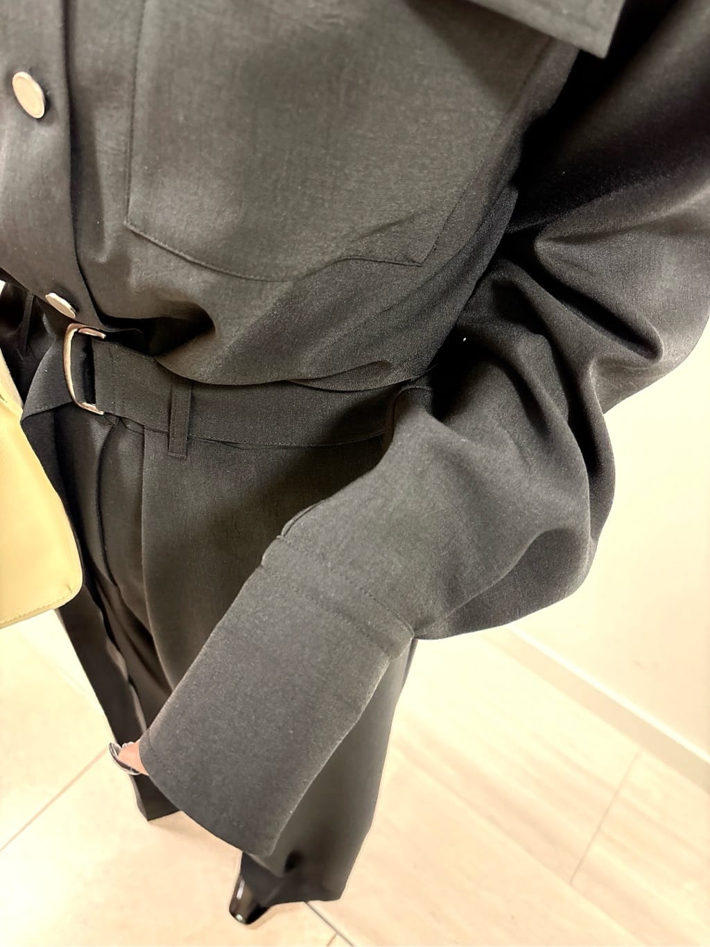 R.Kさんの「UNTITLED｜◆【朝比奈 彩&times;Oggi&times;UNTITLED スペシャルコラボ】シャツカラーオールインワン」を使ったコーディネート