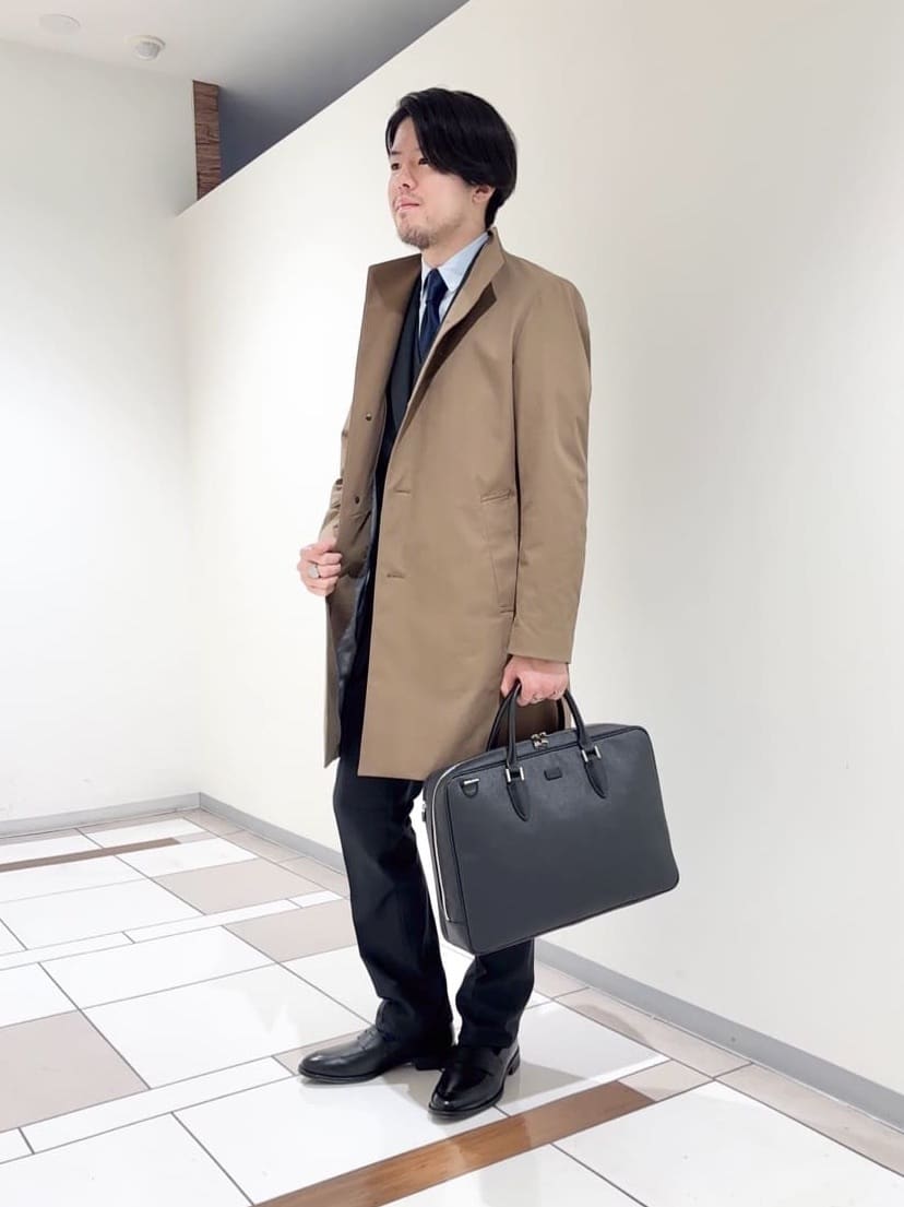 及川さんの「TAKEO KIKUCHI｜【Three by Three】シャイニーシャークピンヘッド スーツ/3ピース対応可」を使ったコーディネート