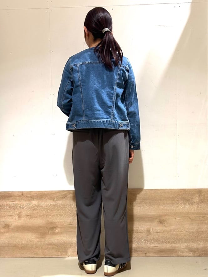花さんの「SHOO･LA･RUE｜◆【洗える/しわになりにくい】脚のラインを拾いにくい スマートイージー ワイドパンツ」を使ったコーディネート