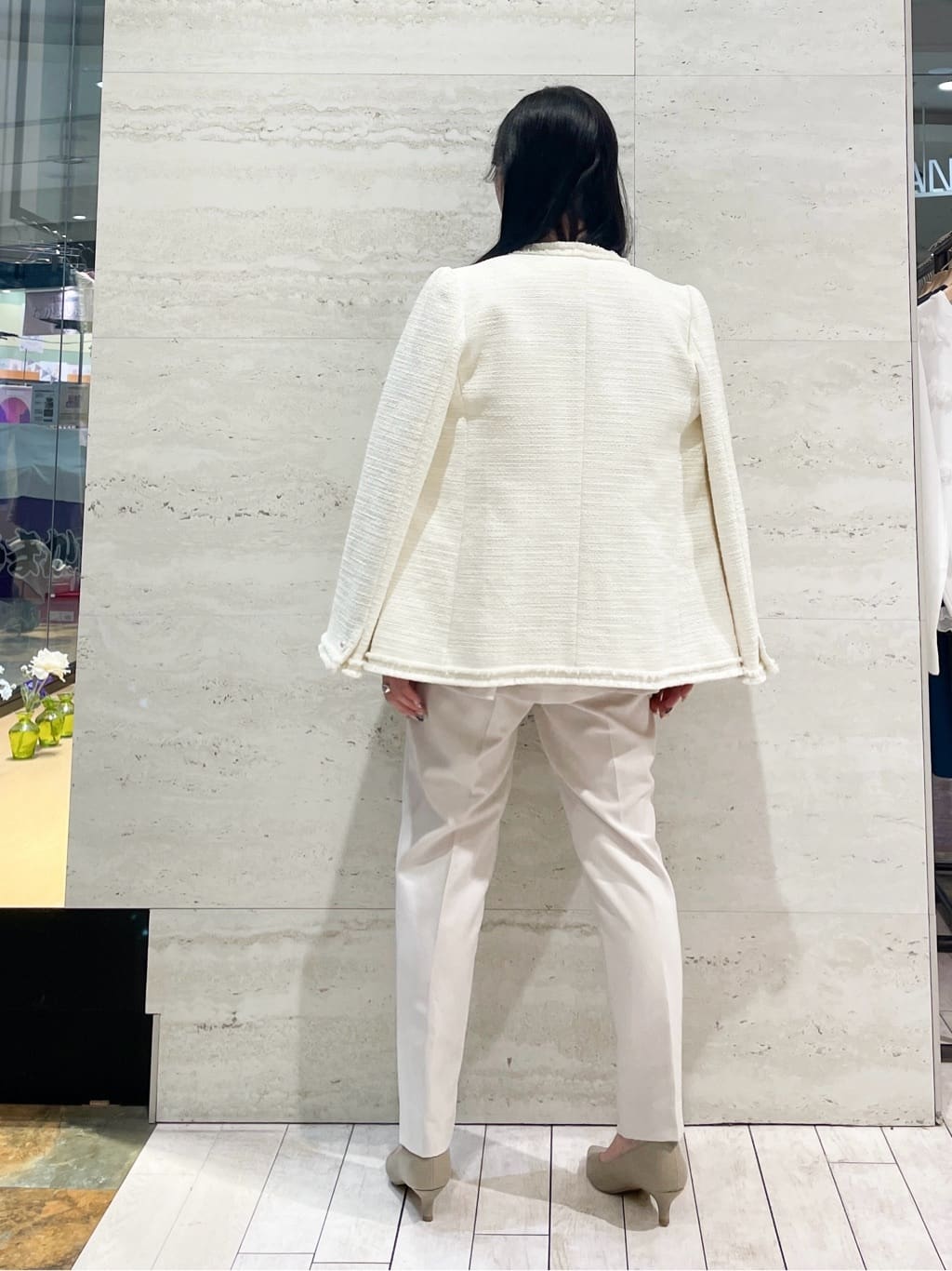 かほさんの「OPAQUE.CLIP｜《通勤・セレモニー／セットアップ対応》テーパードパンツ／ダブルクロス【洗濯機洗い可】」を使ったコーディネート