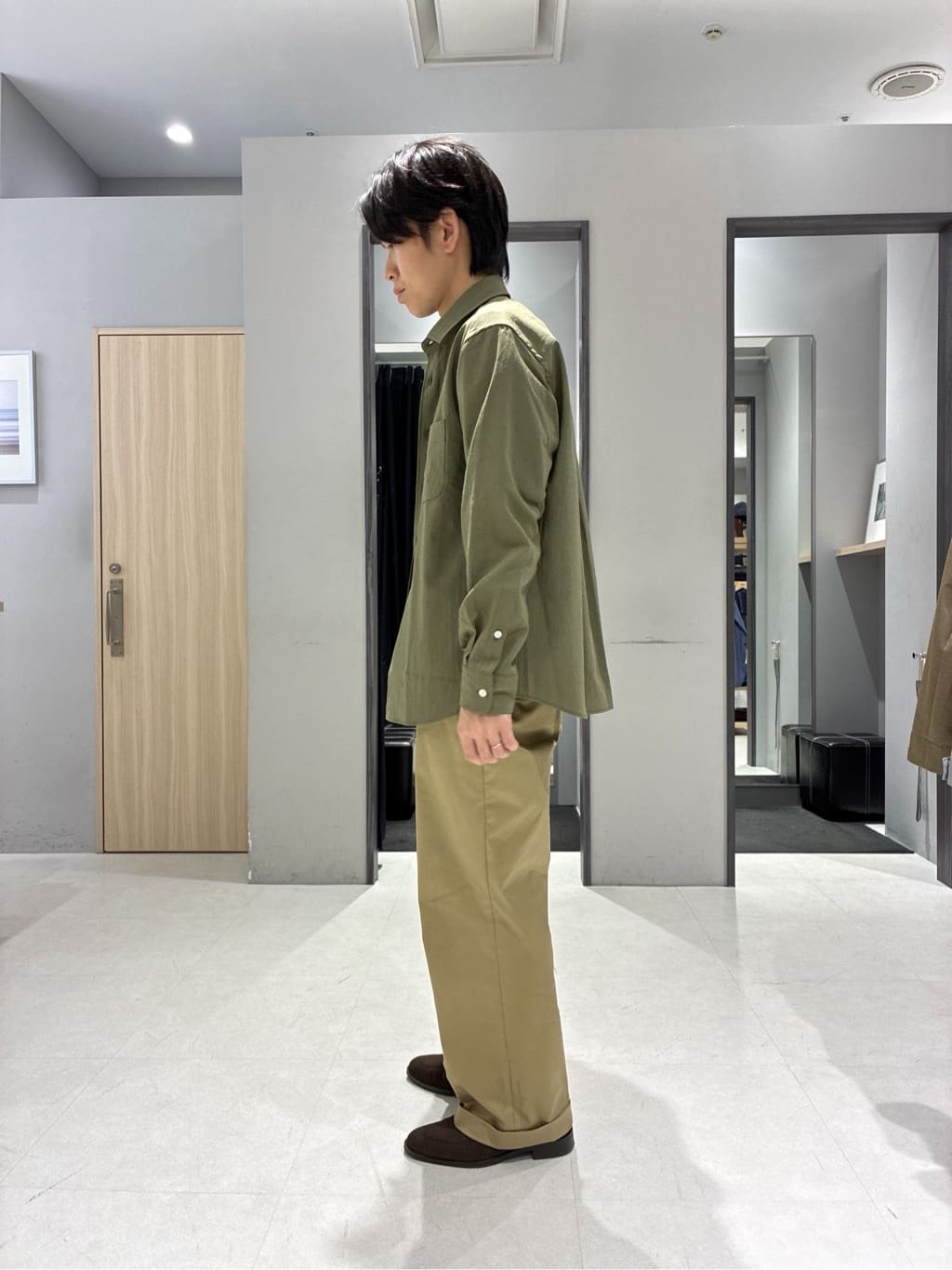 わいずみさんの「TAKEO KIKUCHI｜【抗菌防臭／5サイズ展開】ハイゲージポンチ Tシャツ」を使ったコーディネート