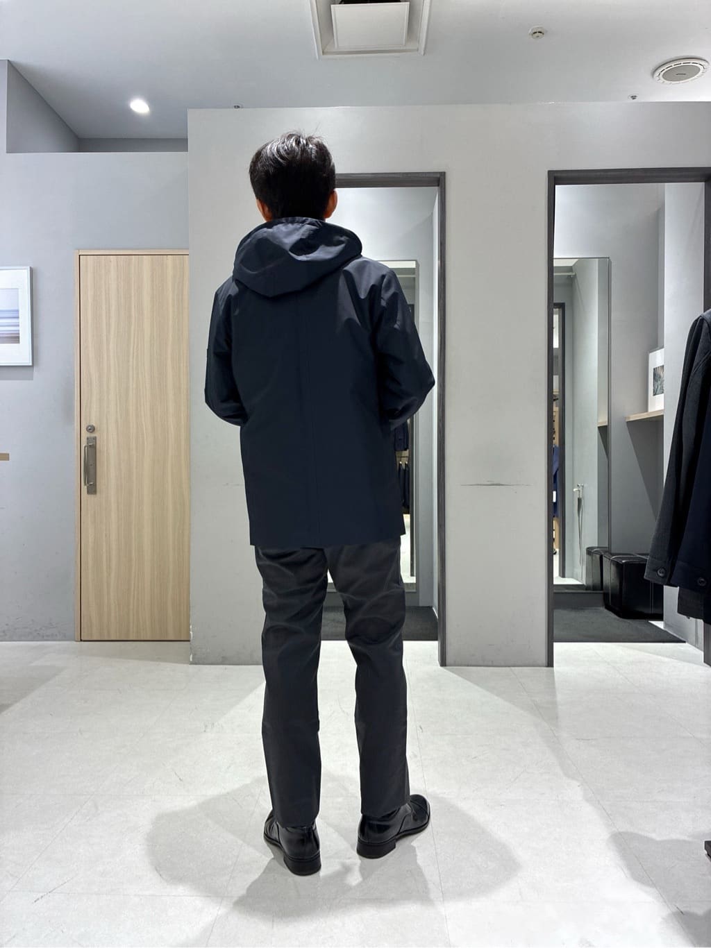 わいずみさんの「TAKEO KIKUCHI｜ハットモチーフ ジャカード ストライプ シャツ」を使ったコーディネート