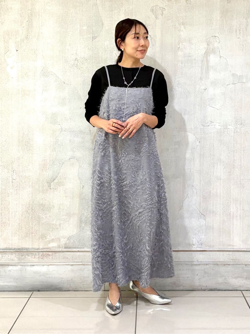YUさんの「INDIVI｜◆【トレンド素材】シアーカットジャカード キャミワンピース」を使ったコーディネート