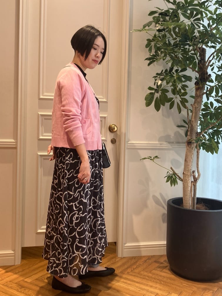 konominさんの「DRESSTERIOR｜【ウォッシャブル】テーパードコンフォートデニム」を使ったコーディネート
