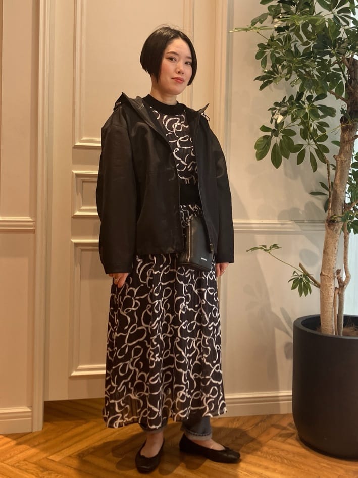 konominさんの「DRESSTERIOR｜【ウォッシャブル】テーパードコンフォートデニム」を使ったコーディネート