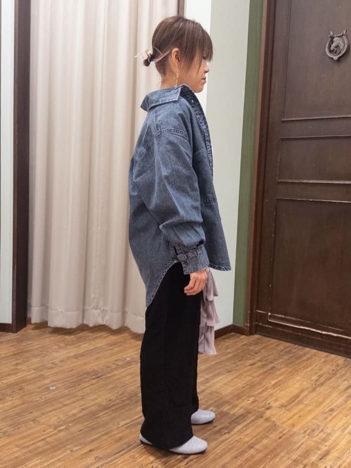 みかりん さんの「SHOO･LA･RUE｜◆【洗える/S-LL】一枚でもレイヤードでも グラフィック長袖Tシャツ」を使ったコーディネート
