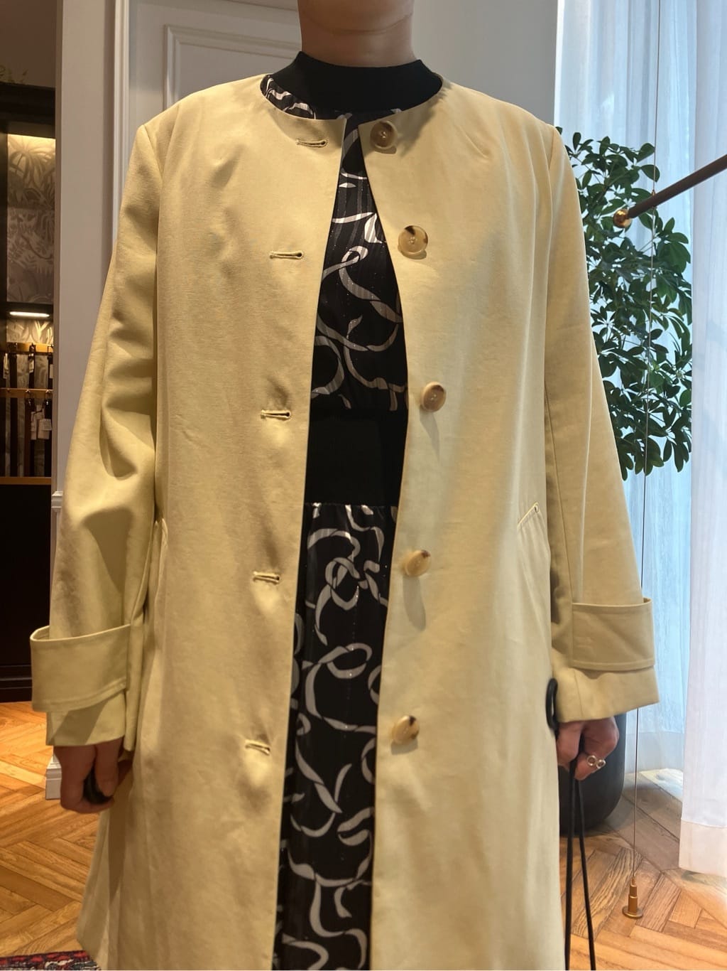 konominさんの「DRESSTERIOR｜【ウォッシャブル】テーパードコンフォートデニム」を使ったコーディネート