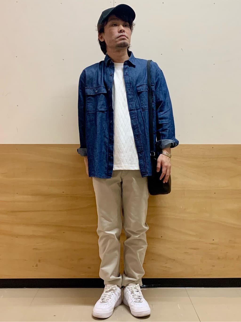 MATUさんの「THE SHOP TK｜【オールシーズン穿ける！】7DAYSストレッチへリンボンパンツ　ON&hArr;OFF兼用」を使ったコーディネート