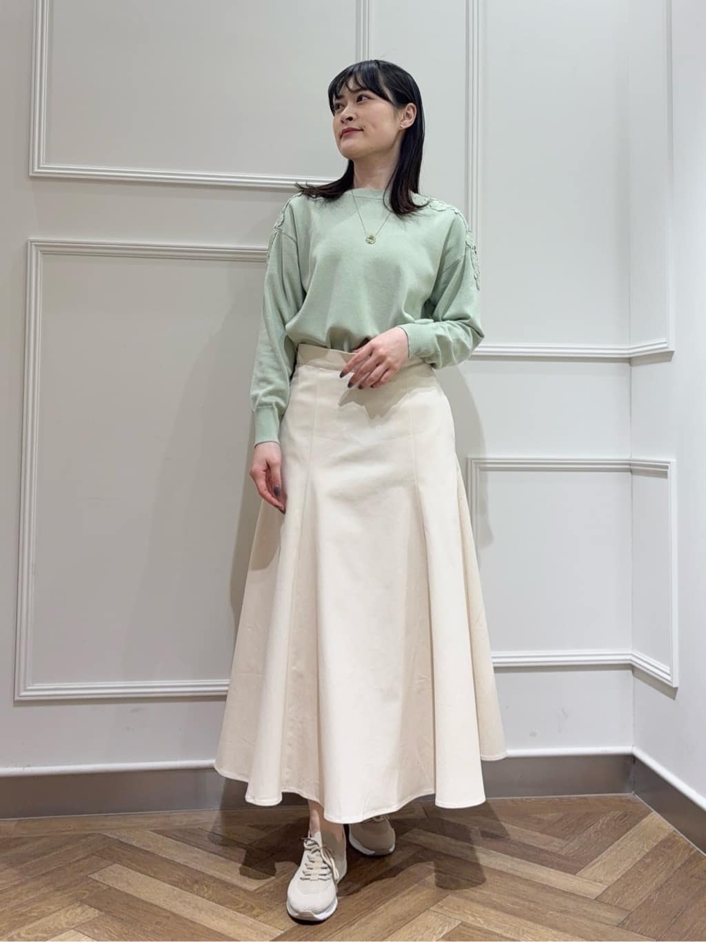 muuさんの「SHOO･LA･RUE｜◆洗えるサッと履けるニットスニーカー」を使ったコーディネート