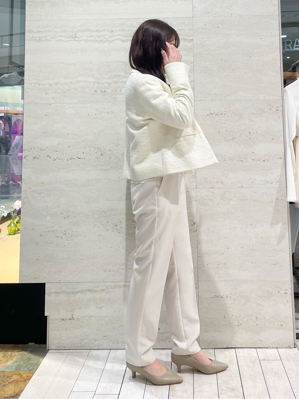 かほさんの「OPAQUE.CLIP｜《通勤・セレモニー／セットアップ対応》テーパードパンツ／ダブルクロス【洗濯機洗い可】」を使ったコーディネート