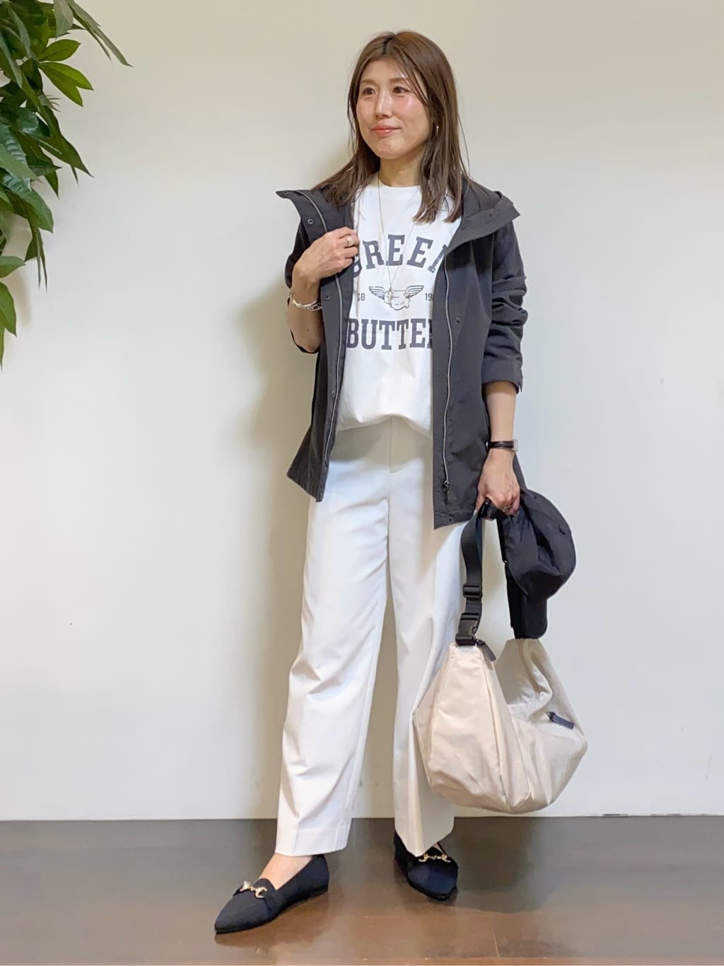 tomoさんの「UNTITLED｜◆【清涼感/洗濯機洗い可】オックス クロップドワイドパンツ」を使ったコーディネート