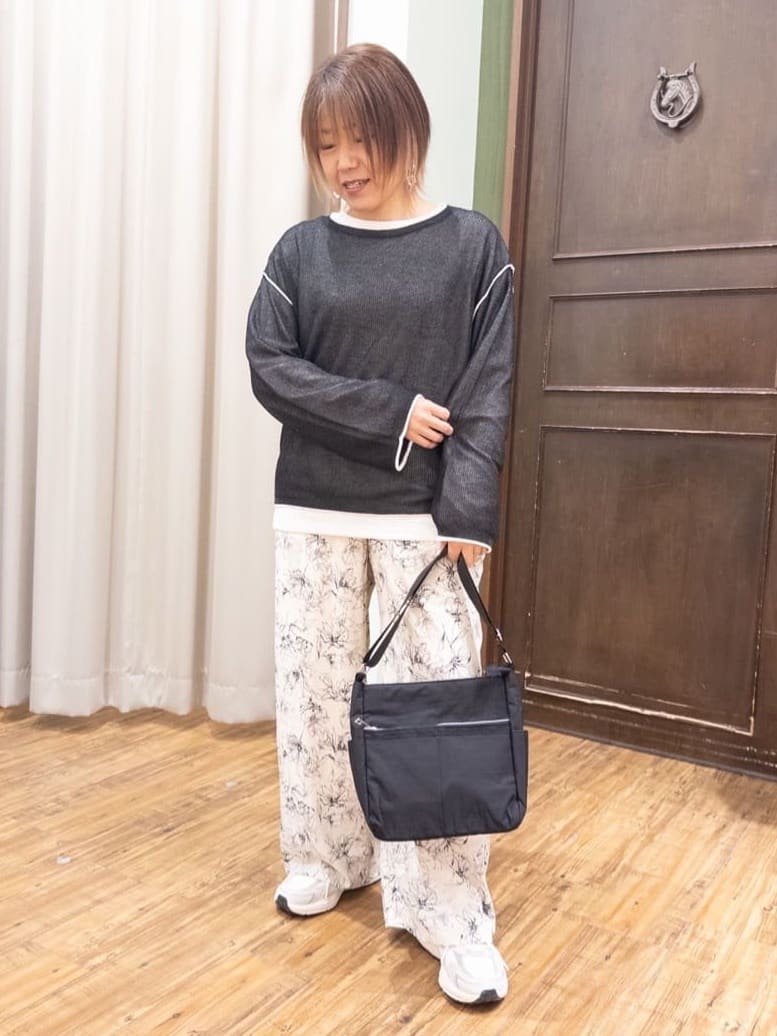 みかりん さんの「SHOO･LA･RUE｜◆【撥水】10ポケットスクエアショルダーバッグ」を使ったコーディネート