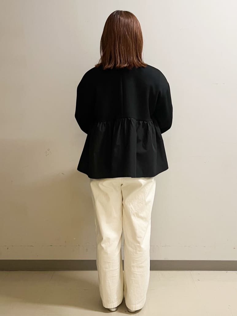 なかさんの「OPAQUE.CLIP｜◆ペプラムドッキングZIPカーディガン【洗濯機洗い可】」を使ったコーディネート