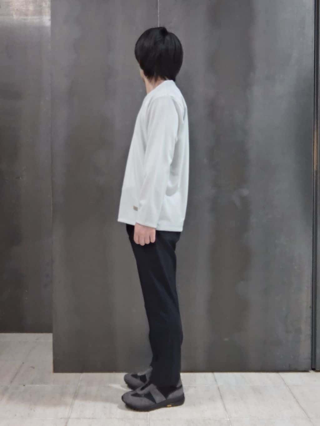 shiominさんの「TAKEO KIKUCHI｜ハットモチーフ ジャカード ストライプ シャツ」を使ったコーディネート