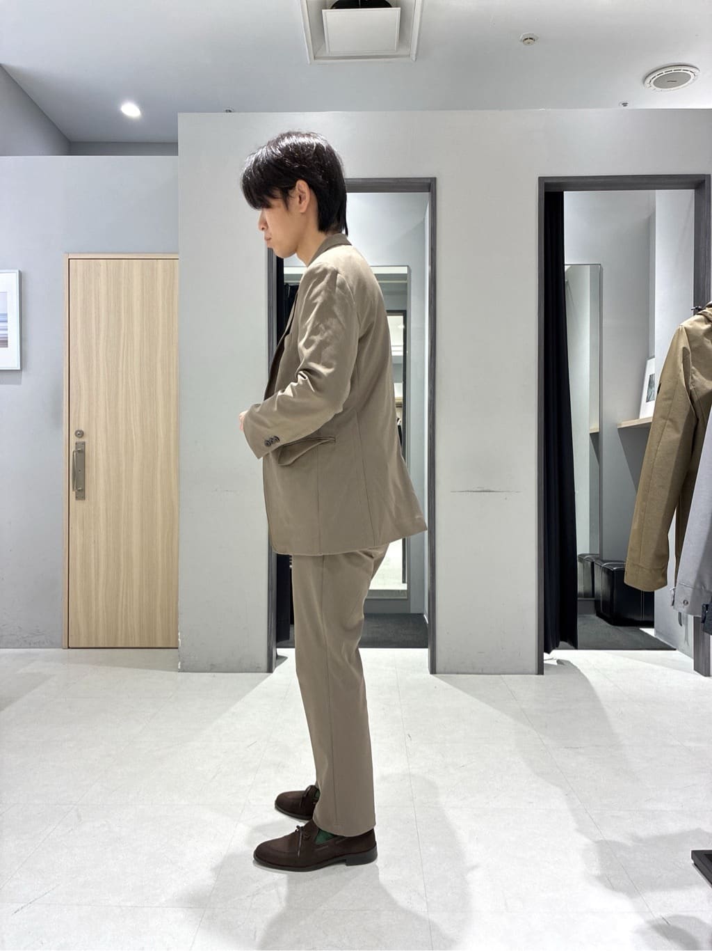 わいずみさんの「TAKEO KIKUCHI｜【360&deg;ストレッチ／セットアップ対応】None Of Stress ジャケット」を使ったコーディネート