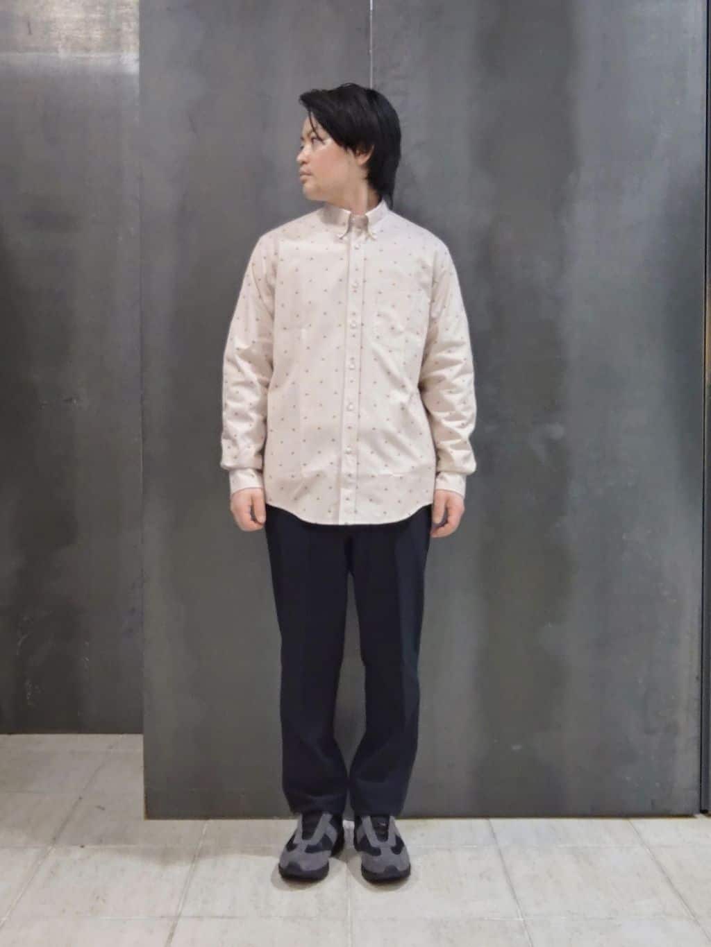 shiominさんの「TAKEO KIKUCHI｜ハットモチーフ ジャカード ストライプ シャツ」を使ったコーディネート