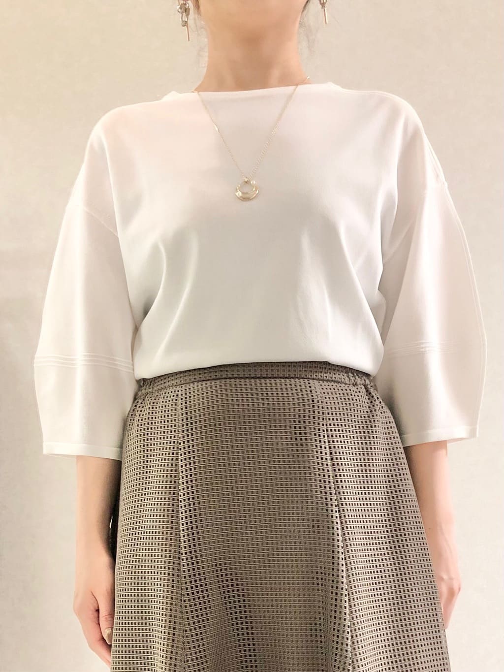 sayuさんの「UNTITLED｜◆【春の軽羽織り】ボリューム袖 ノーカラーブルゾン」を使ったコーディネート