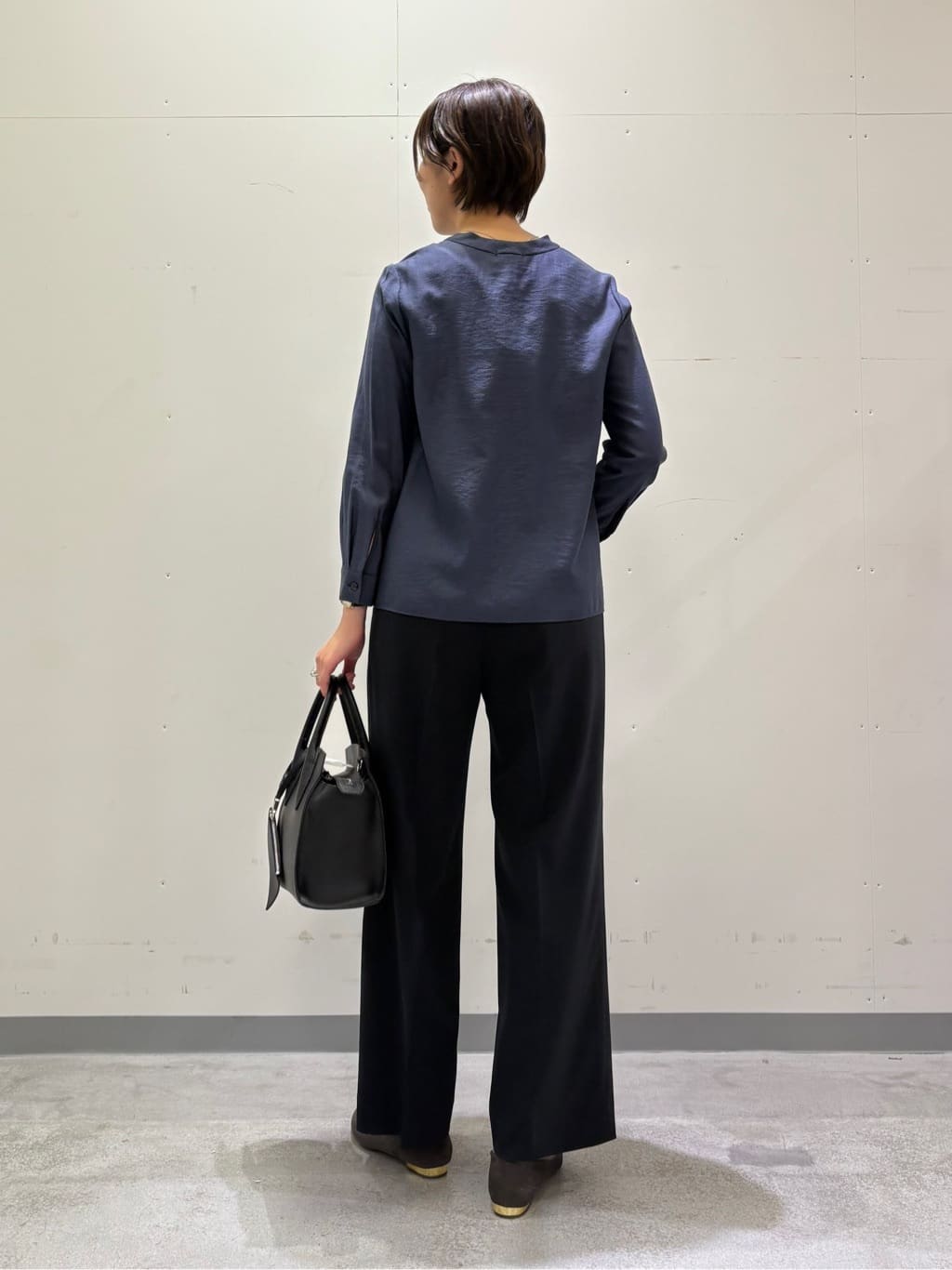 yuriさんの「INDIVI｜【洗える／UVケア／スーツ】ストレッチワイドパンツ」を使ったコーディネート