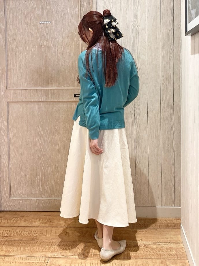 miiさんの「SHOO･LA･RUE｜◆ストレッチアーモンドトゥパンプス」を使ったコーディネート