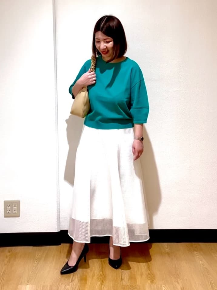 MIKIKOさんの「UNTITLED｜◆【袖コンシャス/着映え/六分袖】ランタンスリーブニット」を使ったコーディネート