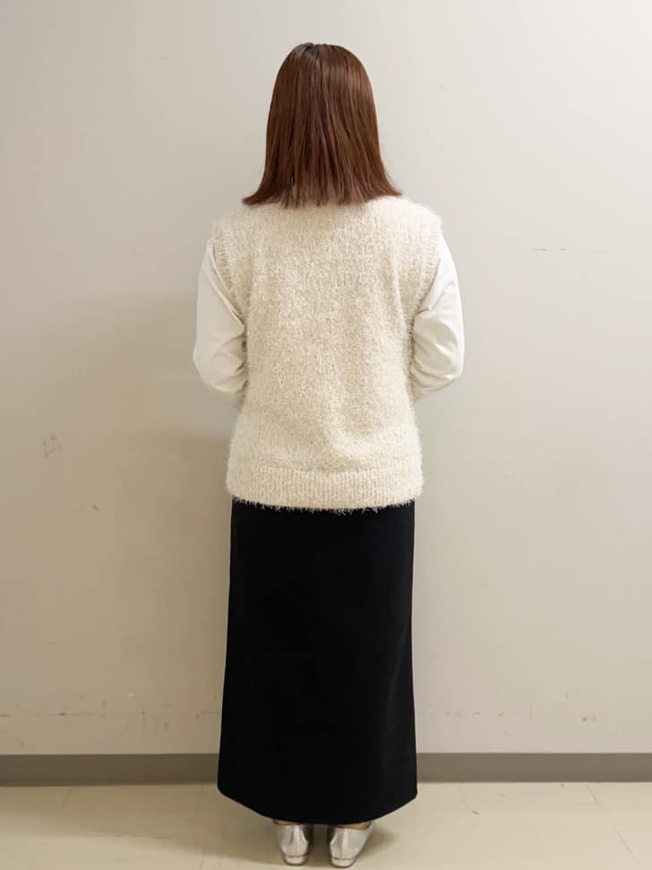 なかさんの「OPAQUE.CLIP｜◆ストレッチダブルポケットタイトスカート【洗濯機洗い可／防シワ】」を使ったコーディネート