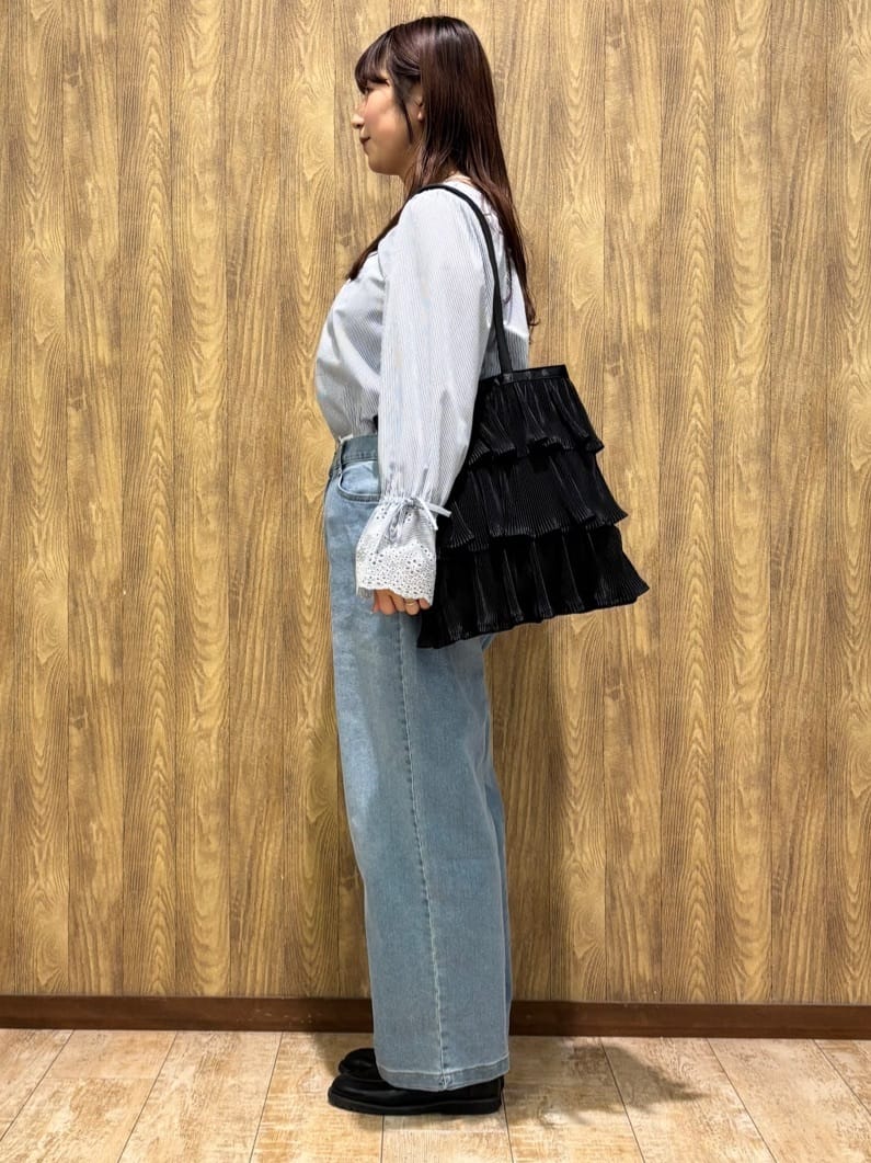 Haruさんの「SHOO･LA･RUE｜」を使ったコーディネート
