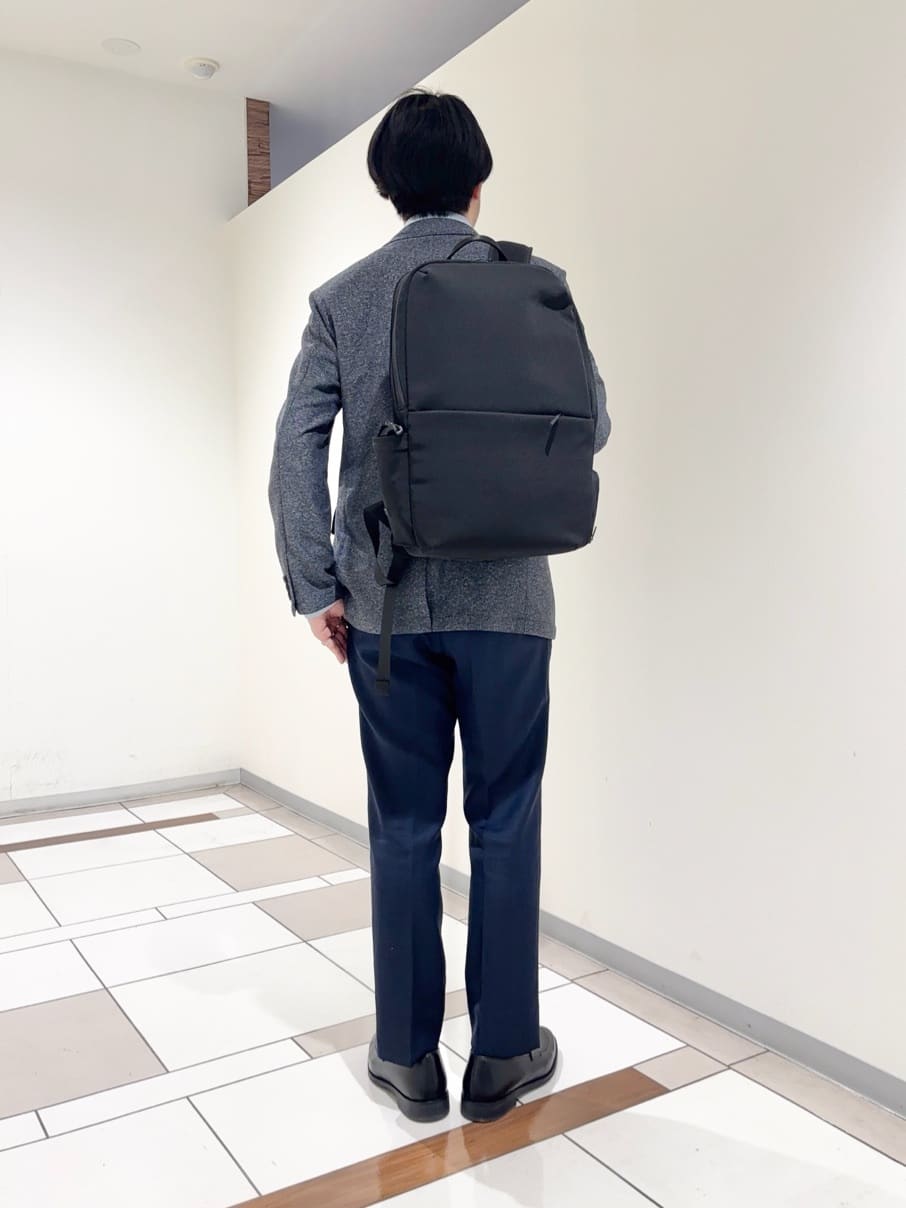 及川さんの「TAKEO KIKUCHI｜コインローファー」を使ったコーディネート