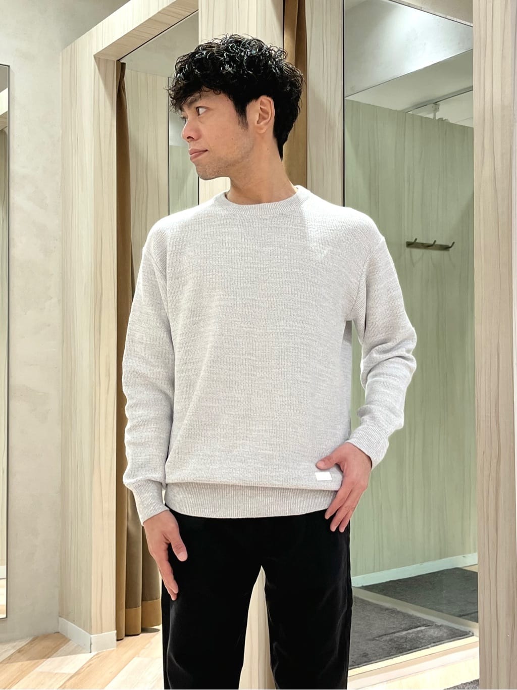 URAさんの「TAKEO KIKUCHI｜ハットモチーフ ジャカード ストライプ シャツ」を使ったコーディネート
