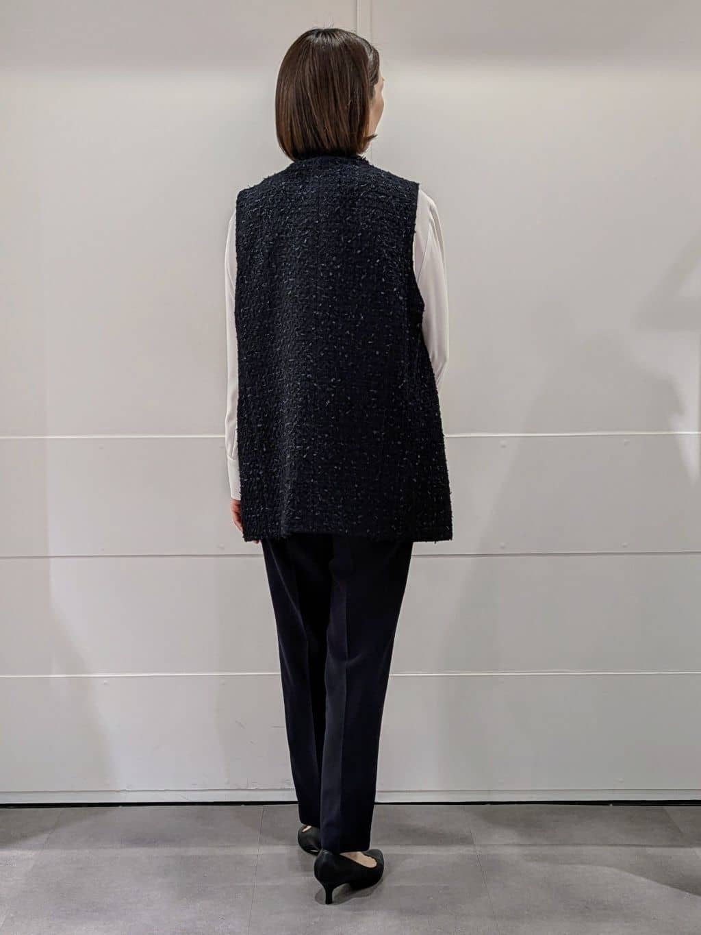 ひろみさんの「UNTITLED｜◆【通勤スーツ】タックテーパードパンツ」を使ったコーディネート