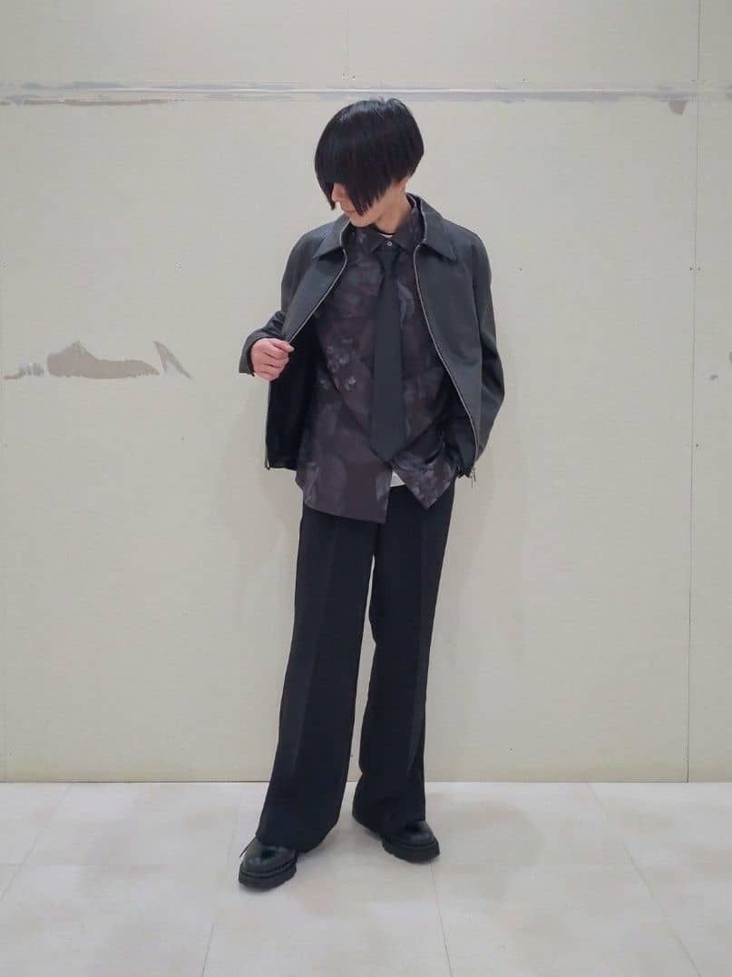 KENさんの「tk.TAKEO KIKUCHI｜◆【ネクタイ付】フラワープリントシャツ」を使ったコーディネート
