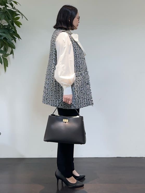 Asamiさんの「UNTITLED｜◆【通勤スーツ】タックテーパードパンツ」を使ったコーディネート