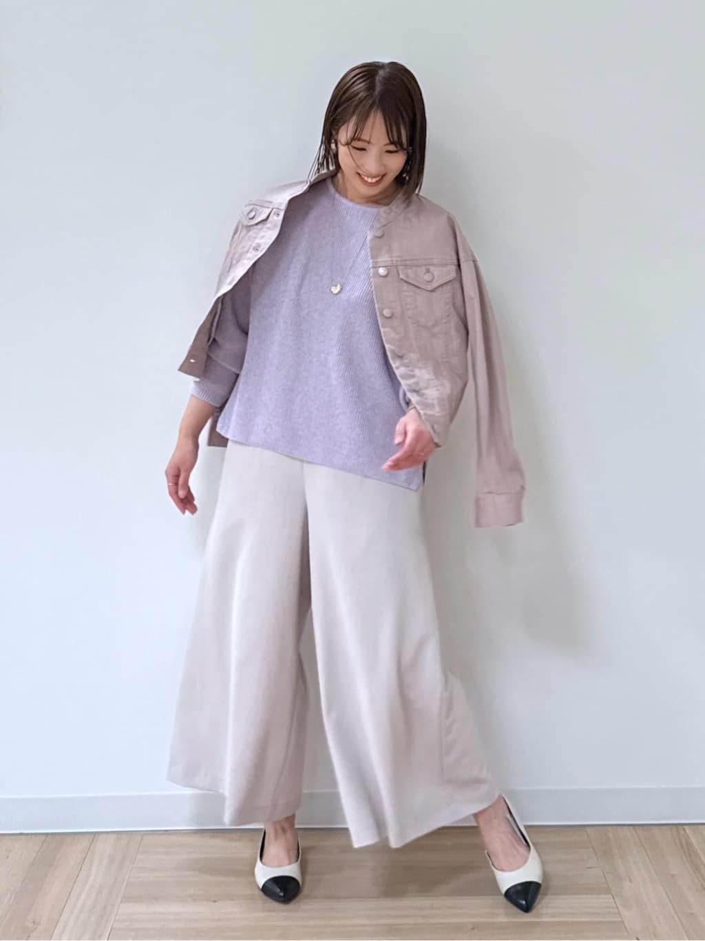 amiさんの「Reflect｜◆【手洗い可】カラーデニムジャケット」を使ったコーディネート