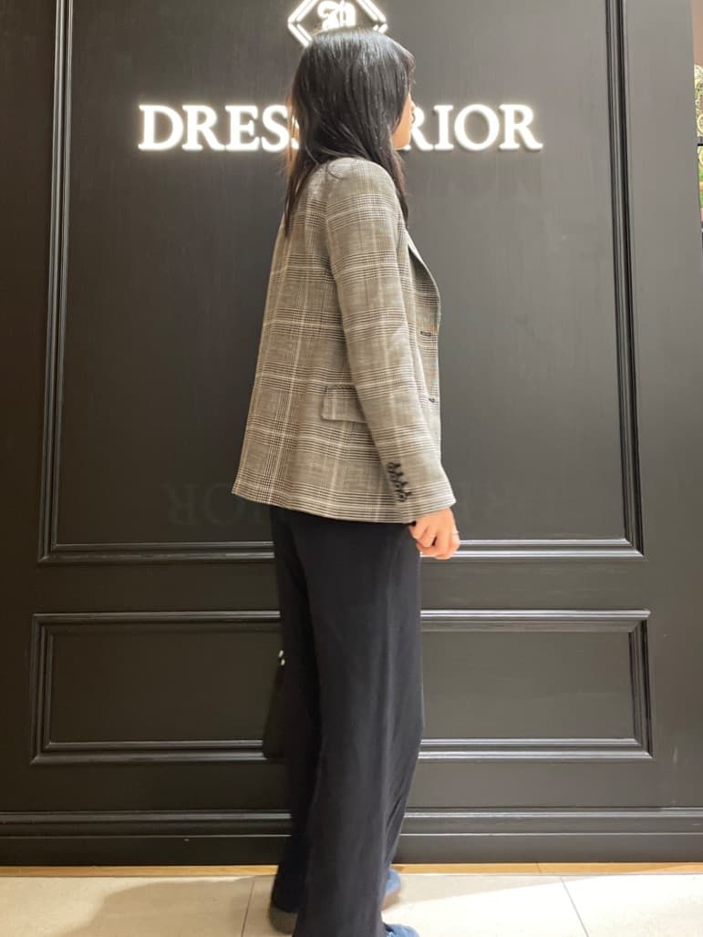 Karinさんの「DRESSTERIOR｜【撥水仕様】シュリンクレザー ショルダーバッグ」を使ったコーディネート