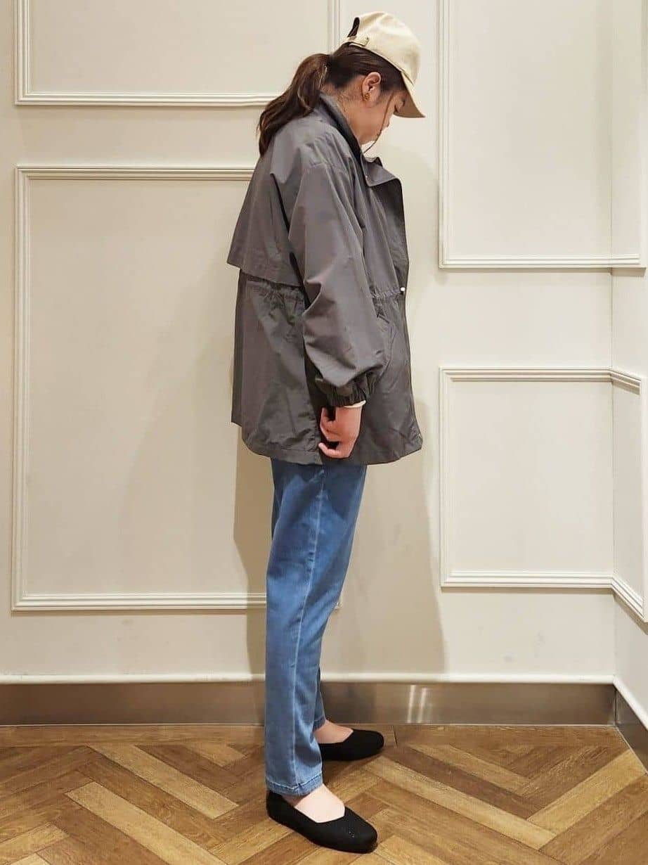 Pさんの「SHOO･LA･RUE｜◆【洗える/S-LL/2点セット】透かし柄ベスト+ブラウス」を使ったコーディネート