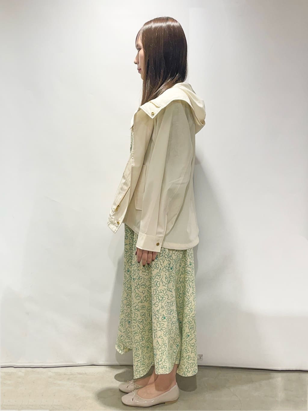 sayaさんの「OPAQUE.CLIP｜◆フラワープリントワンピース【洗濯機洗い可】」を使ったコーディネート